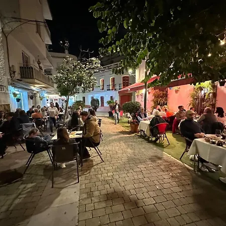 Apartment 2 Bed Centre Next To The Beach! Estepona