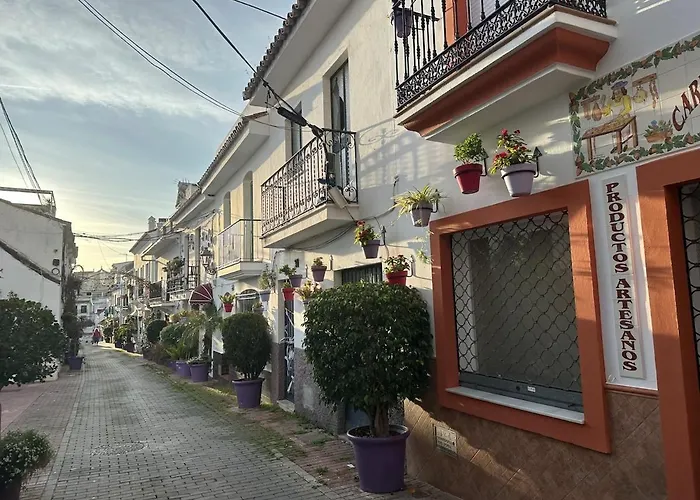 2 Bed Centre Next To The Beach! Appartamento Estepona