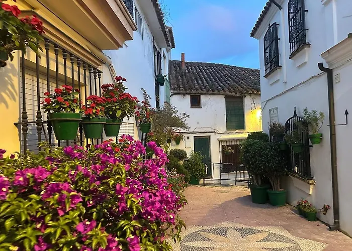 2 Bed Centre Next To The Beach! Appartamento