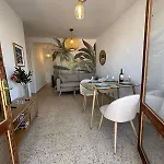 Apartamento 2 Bed Centre Next To The Beach!