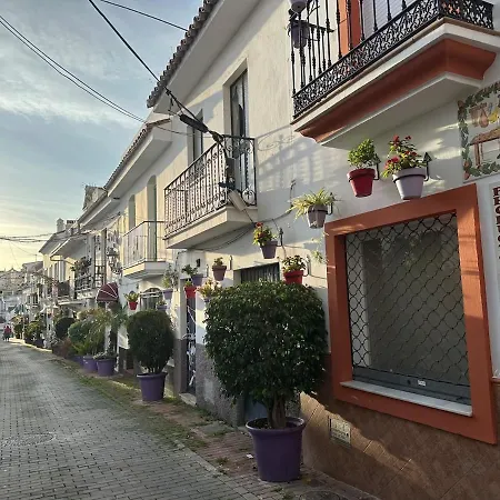 2 Bed Centre Next To The Beach! Appartement Estepona