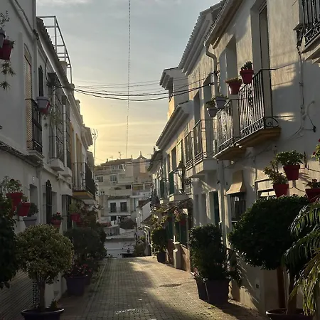 Apartment 2 Bed Centre Next To The Beach! Estepona