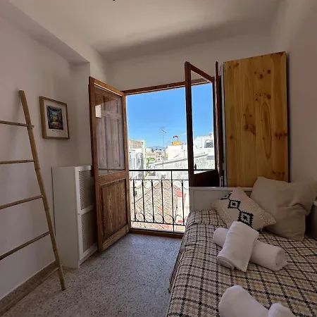2 Bed Centre Next To The Beach! * Эстепона