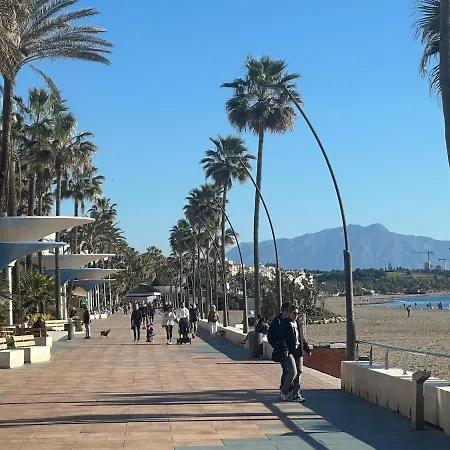 2 Bed Centre Next To The Beach!