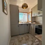 2 Bed Centre Next To The Beach! Apartmán