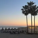 2 Bed Centre Next To The Beach! * Estepona