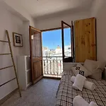 2 Bed Centre Next To The Beach! * Estepona