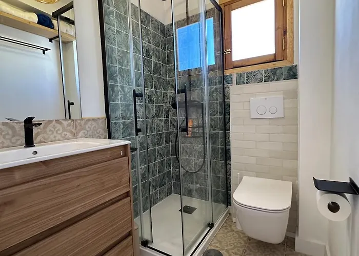 Διαμέρισμα 2 Bed Centre Next To The Beach!